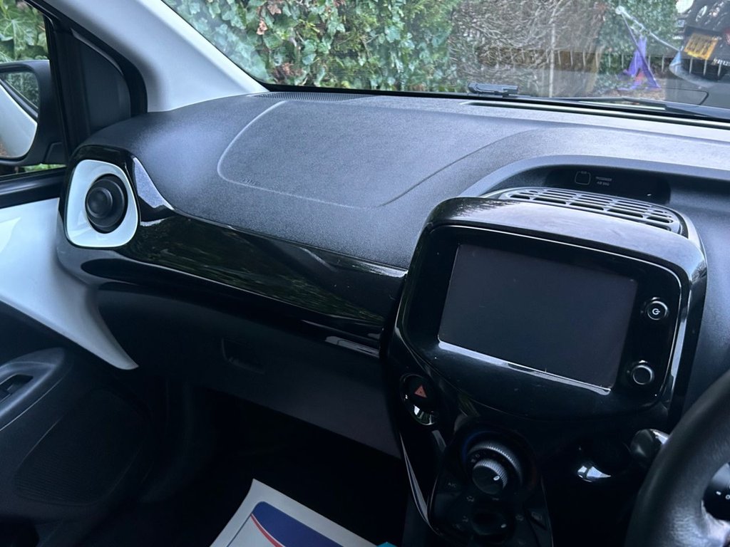 Used Toyota AYGO 2015 for sale - 77200268: Photo 15