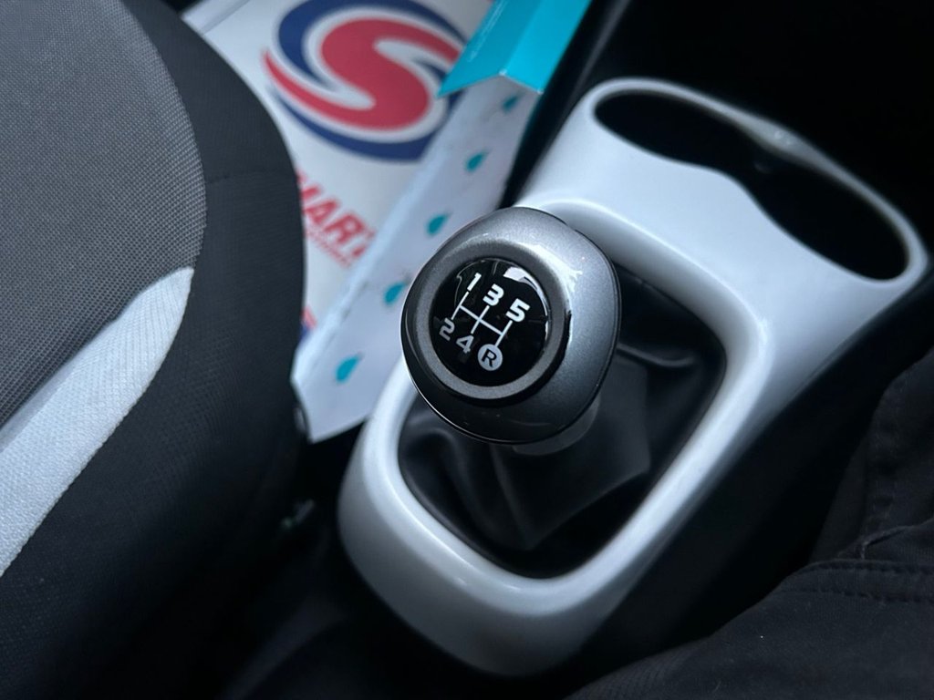 Used Toyota AYGO 2015 for sale - 77200268: Photo 21