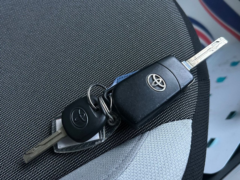 Used Toyota AYGO 2015 for sale - 77200268: Photo 41