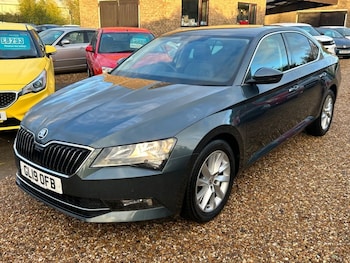 Used Skoda Superb 2019 for sale - 76419979: Photo