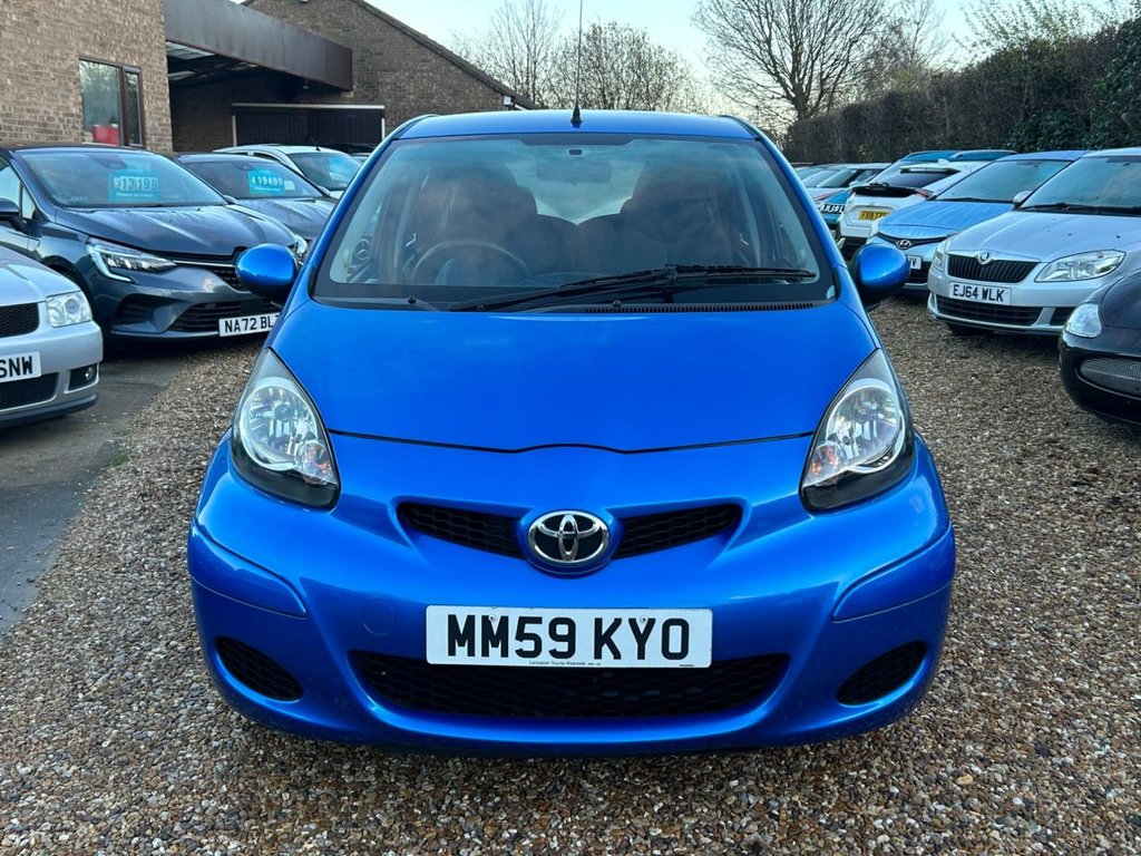 Used Toyota AYGO 2010 for sale - 76966287: Photo 2