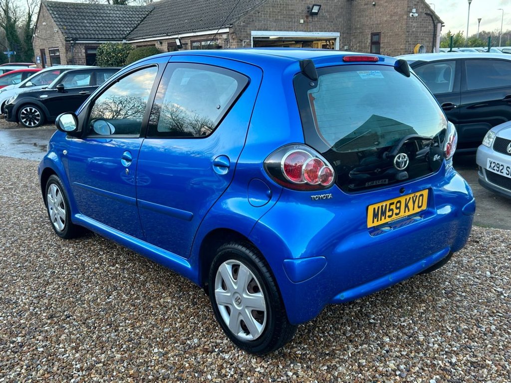 Used Toyota AYGO 2010 for sale - 76966287: Photo 4