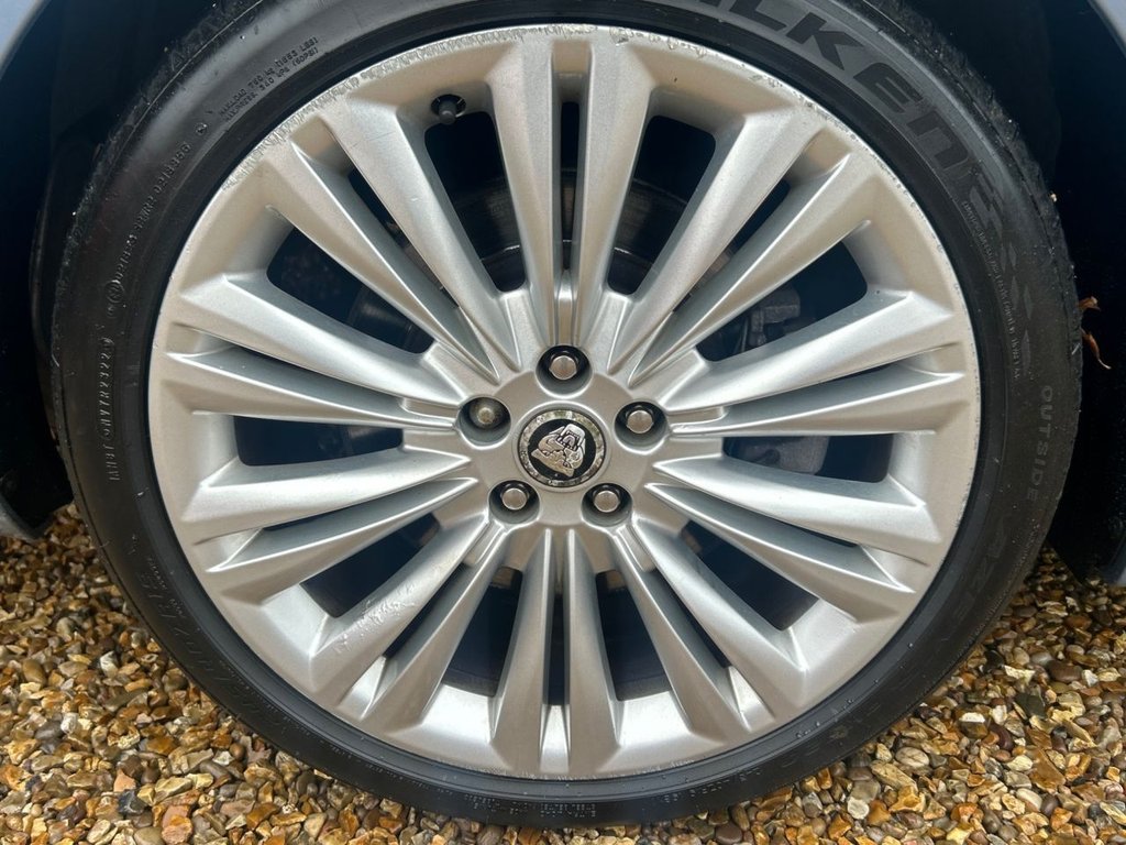 Used Jaguar XF 2010 for sale - 77775944: Photo 8