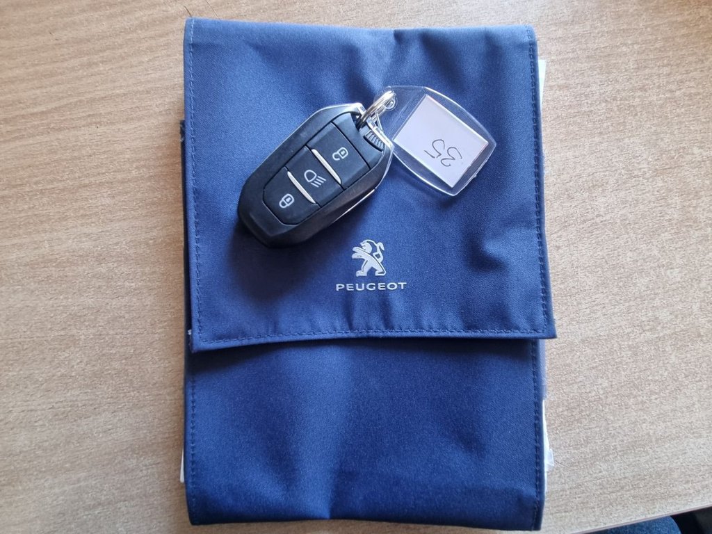 Used Peugeot 208 2021 for sale - 77110615: Photo 47