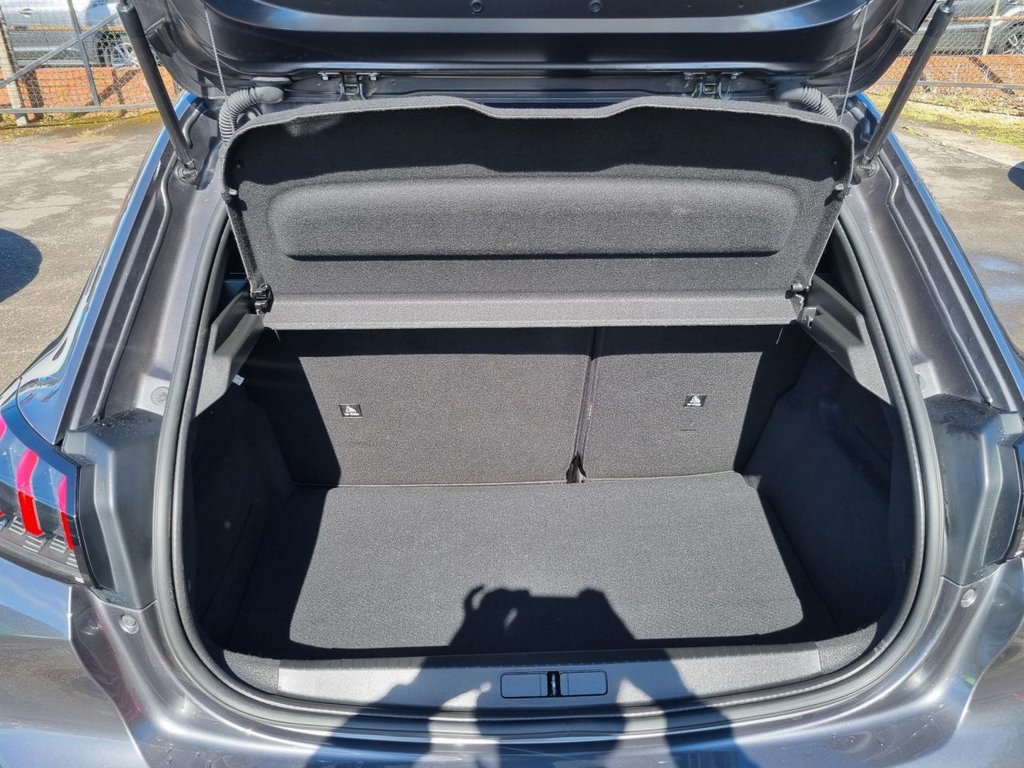 Used Peugeot 208 2021 for sale - 77110615: Photo 8