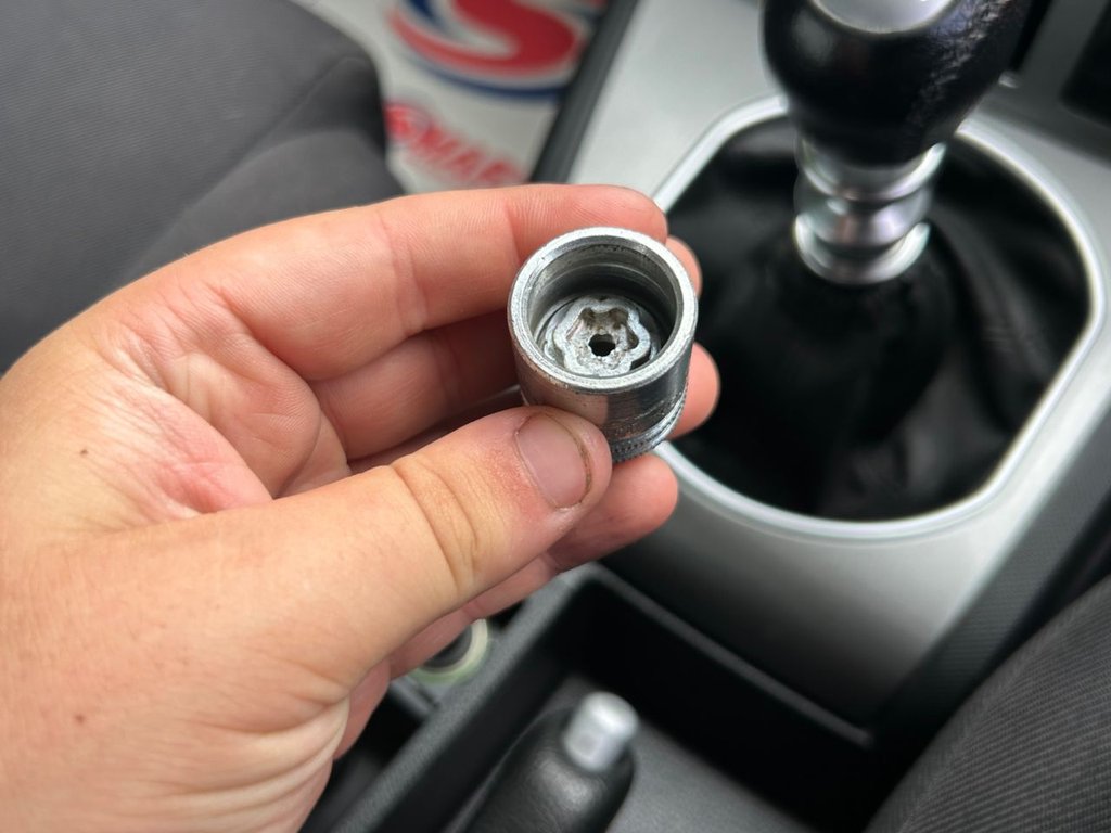 Used Ford Mondeo 2001 for sale - 77849752: Photo 19