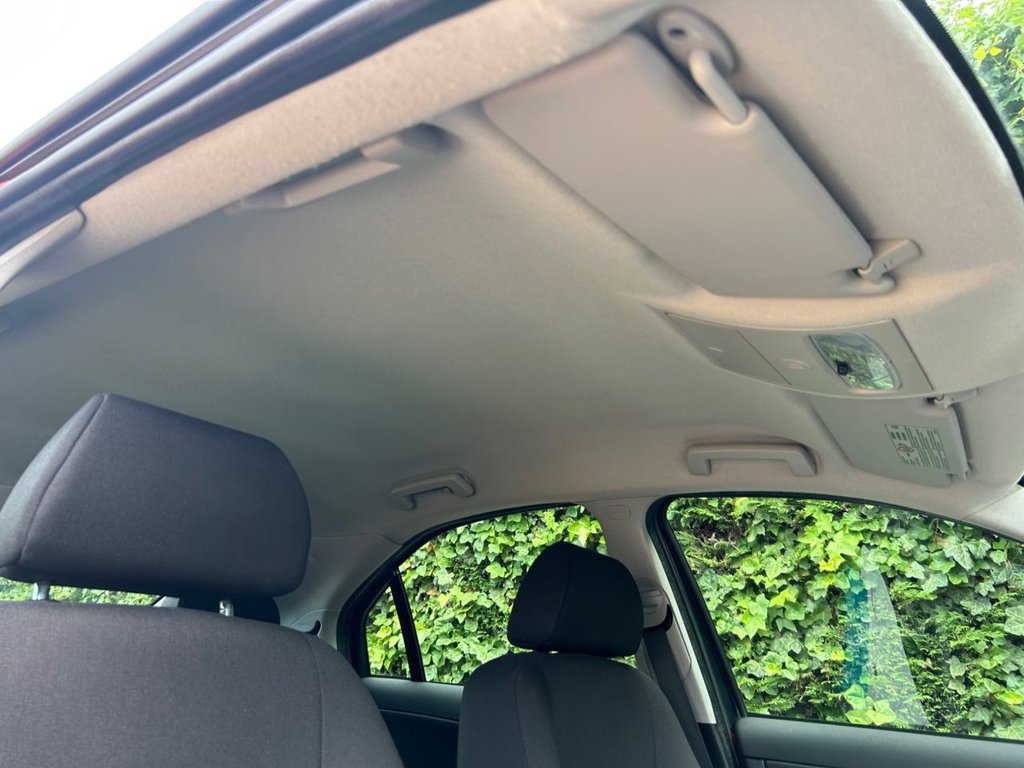 Used Ford Mondeo 2001 for sale - 77849752: Photo 25