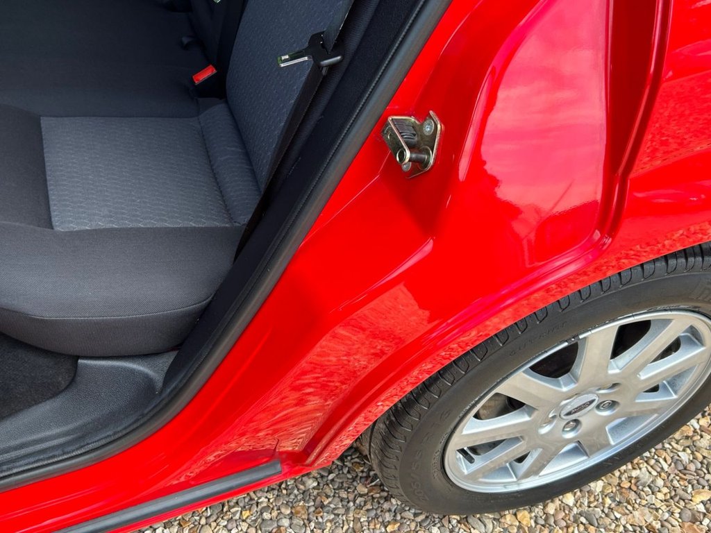 Used Ford Mondeo 2001 for sale - 77849752: Photo 45