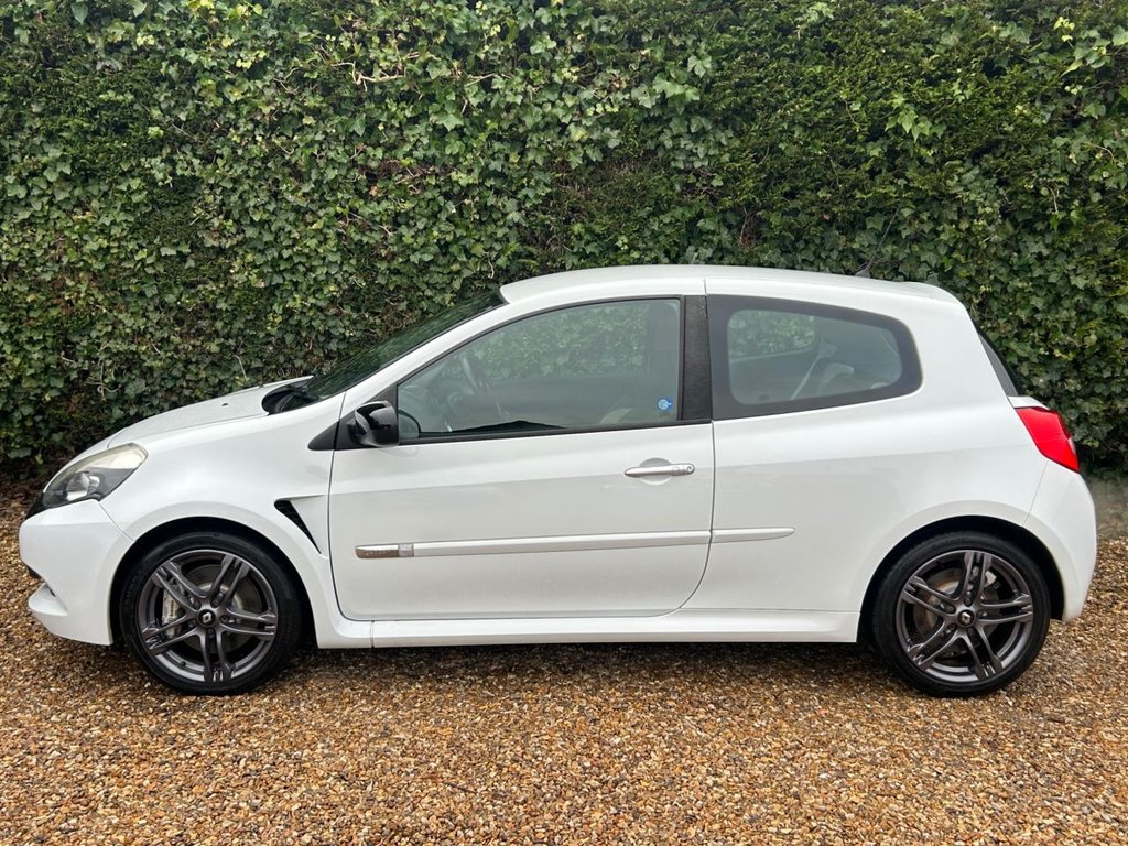 Used Renault Clio 2010 for sale - 77849816: Photo 4