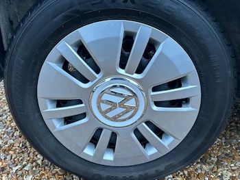 Used Volkswagen up! 2015 for sale - 77384024: Photo