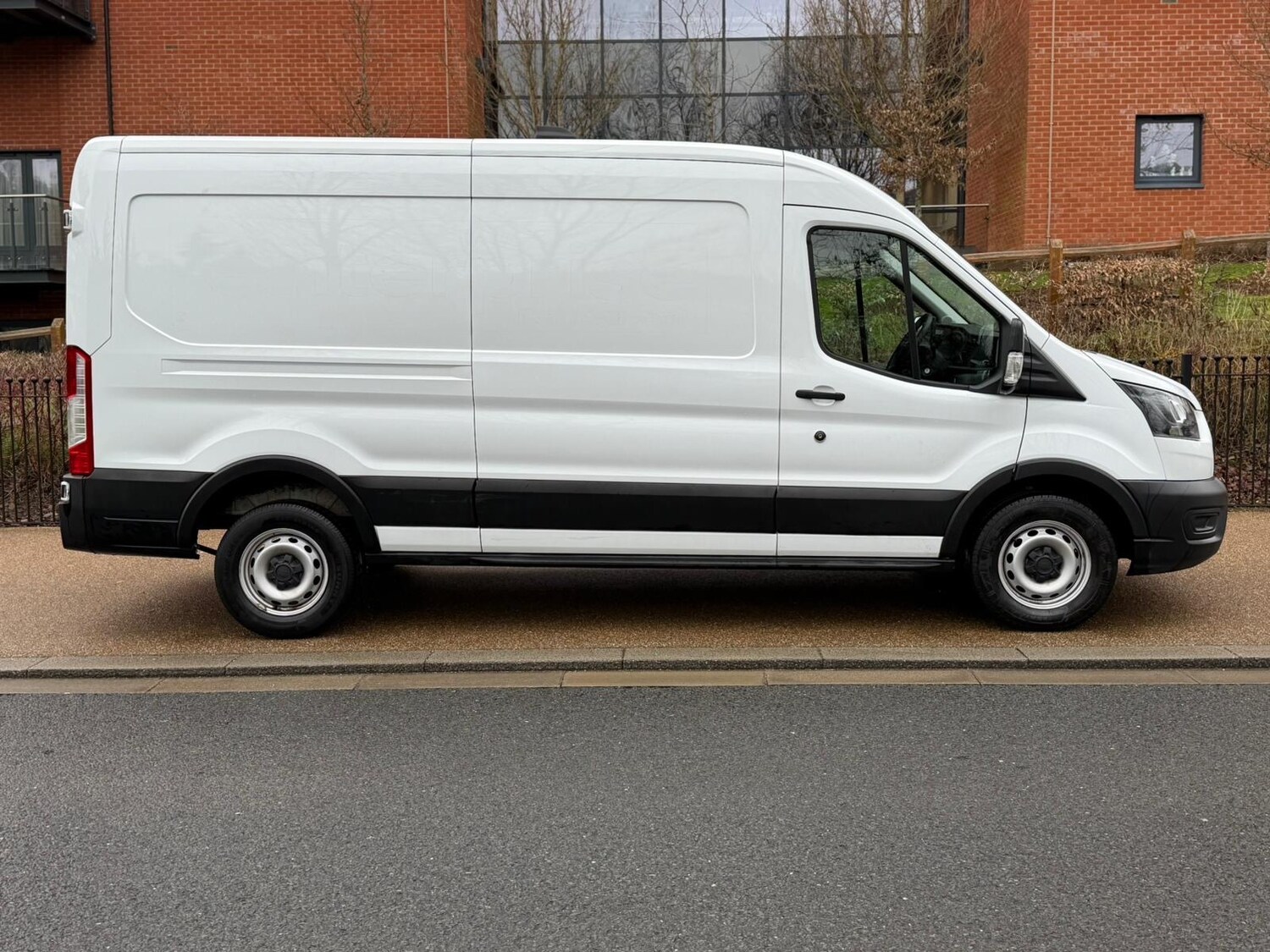 Used Ford Transit 2024 for sale - 77357601: Photo 2