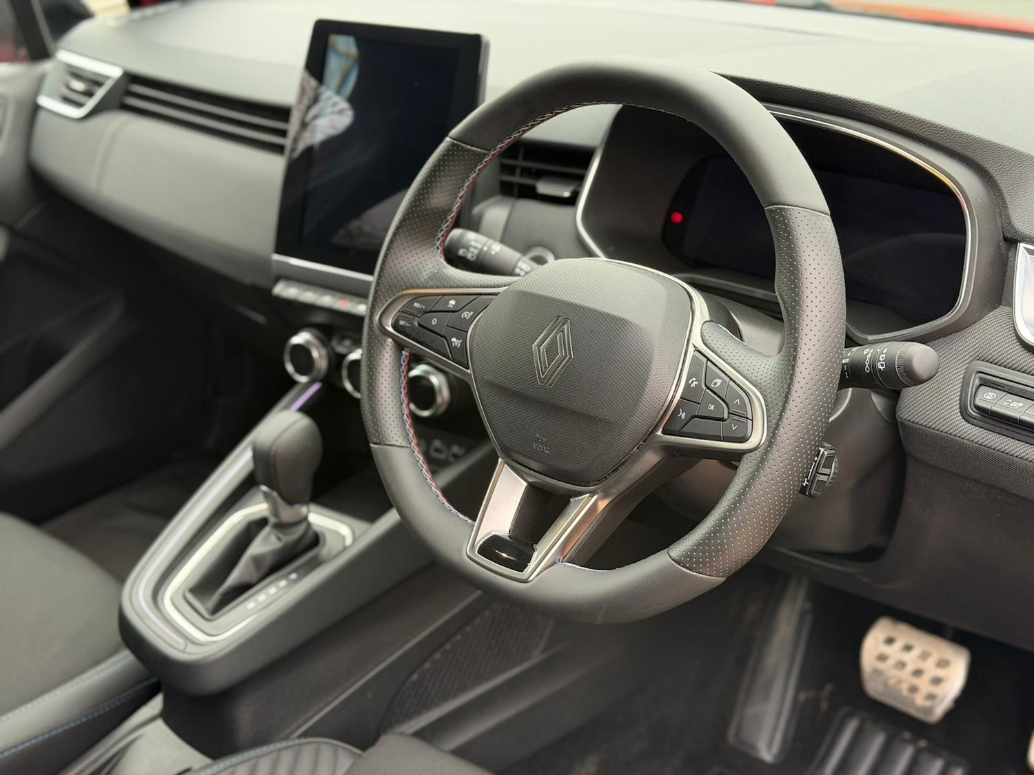 Used Renault Clio 2025 for sale - 77746316: Photo 10