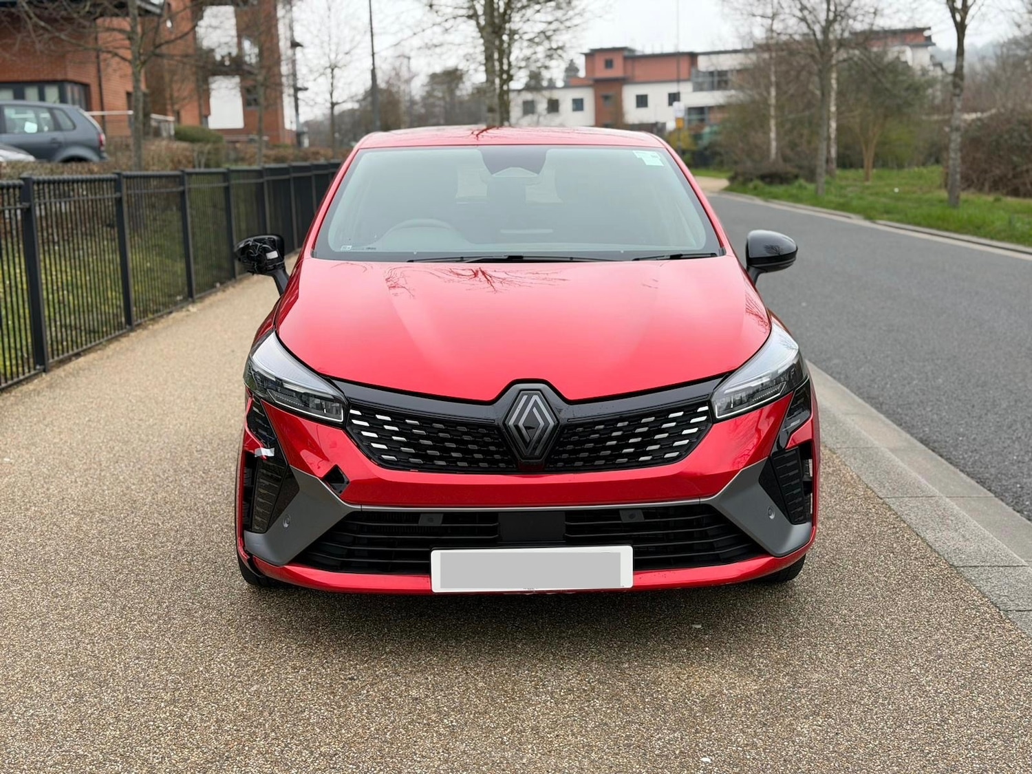 Used Renault Clio 2025 for sale - 77746316: Photo 2