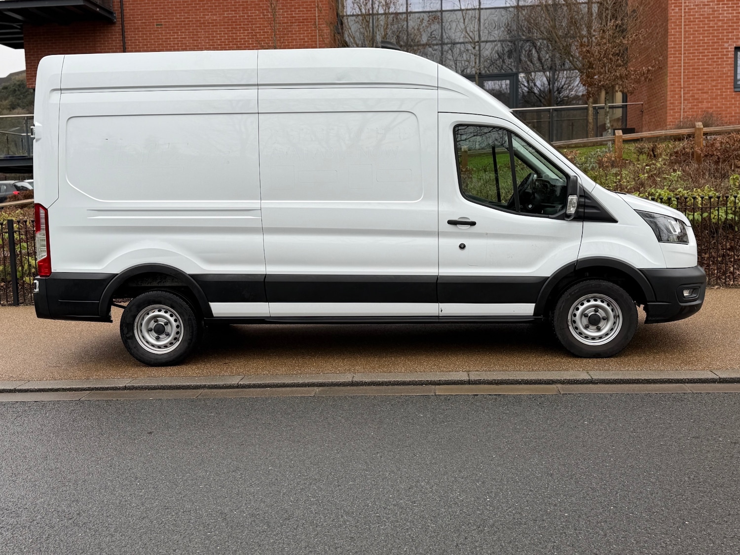 Used Ford Transit 2024 for sale - 76910664: Photo 2