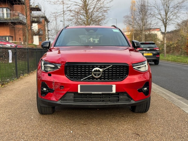 Used Volvo XC40 2024 for sale - 73034395: Photo 3