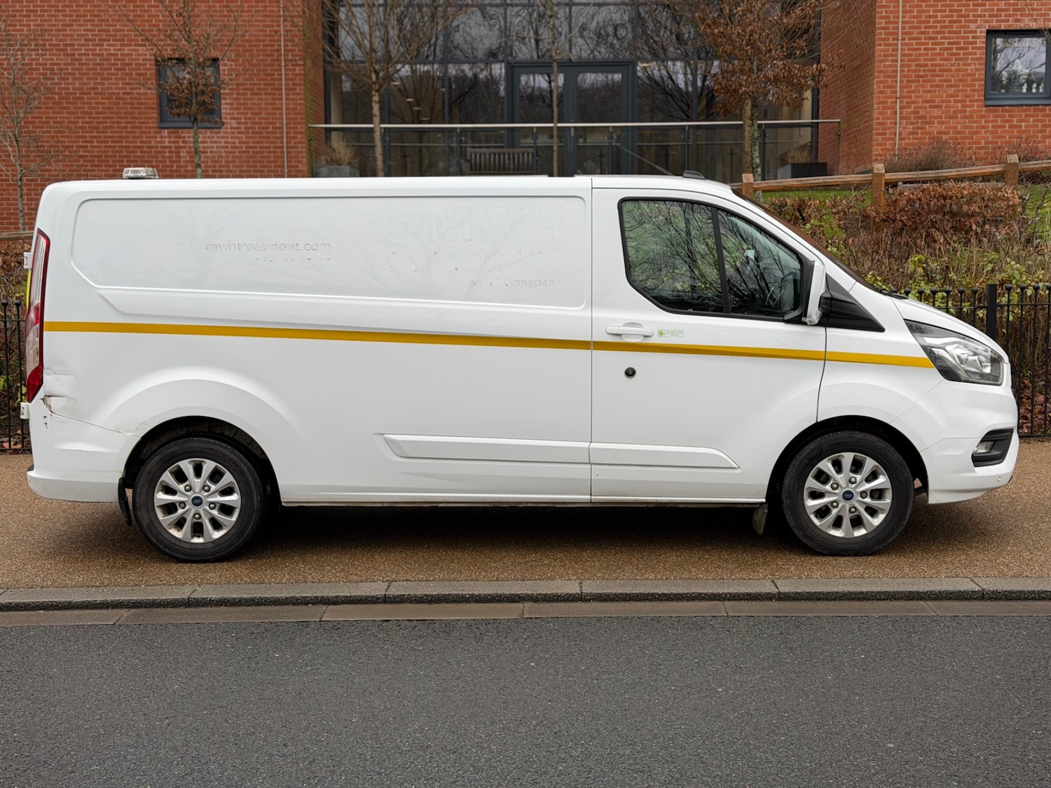 Used Ford Transit Custom 2023 for sale - 76894951: Photo 3