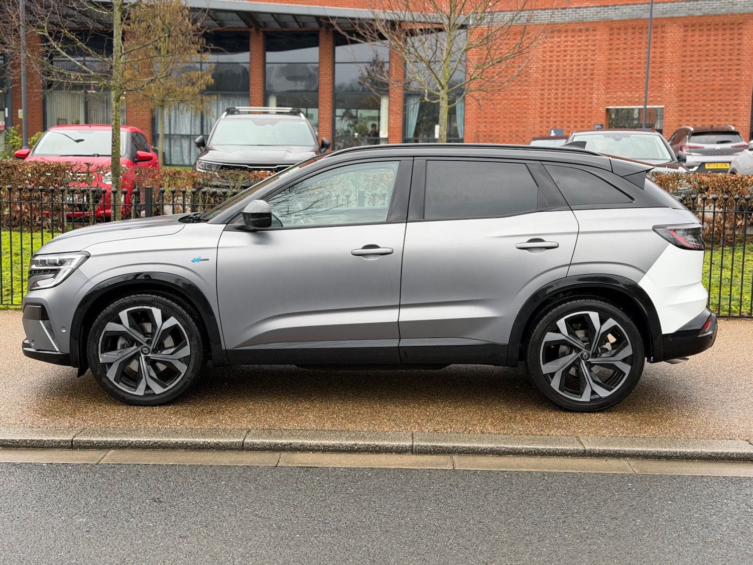 Used Renault Austral 2025 for sale - 76796653: Photo 4