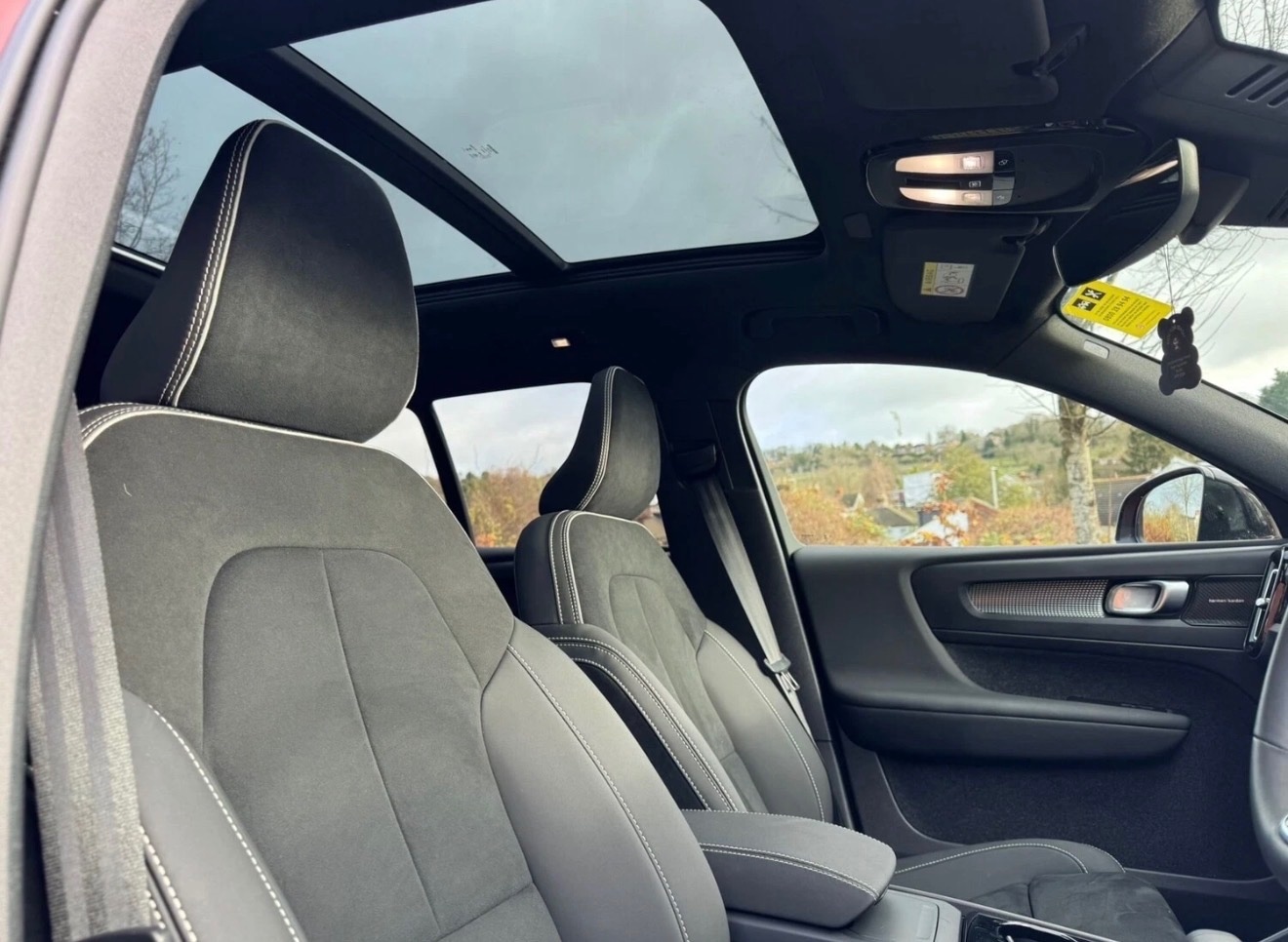 Used Volvo XC40 2024 for sale - 76864284: Photo 12