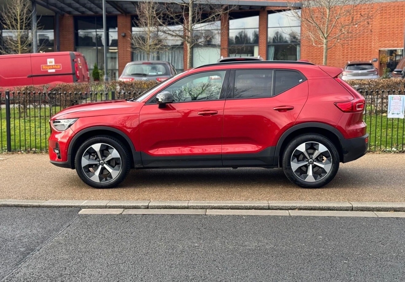 Used Volvo XC40 2024 for sale - 76864284: Photo 2