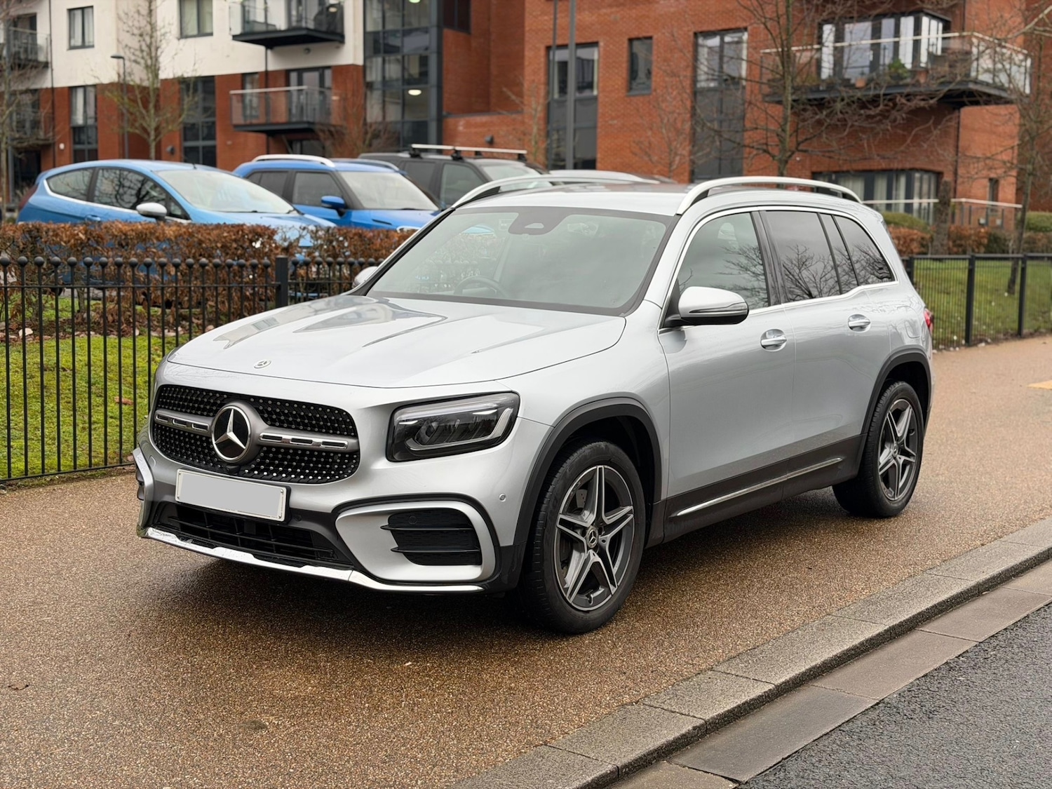 Used Mercedes-Benz GLB 2025 for sale - 76894942: Photo 1