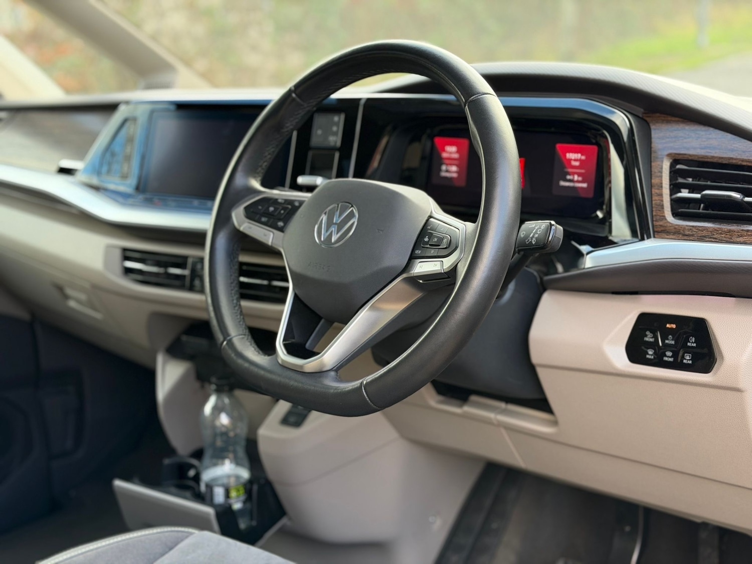 Used Volkswagen Multivan 2025 for sale - 77200851: Photo 11