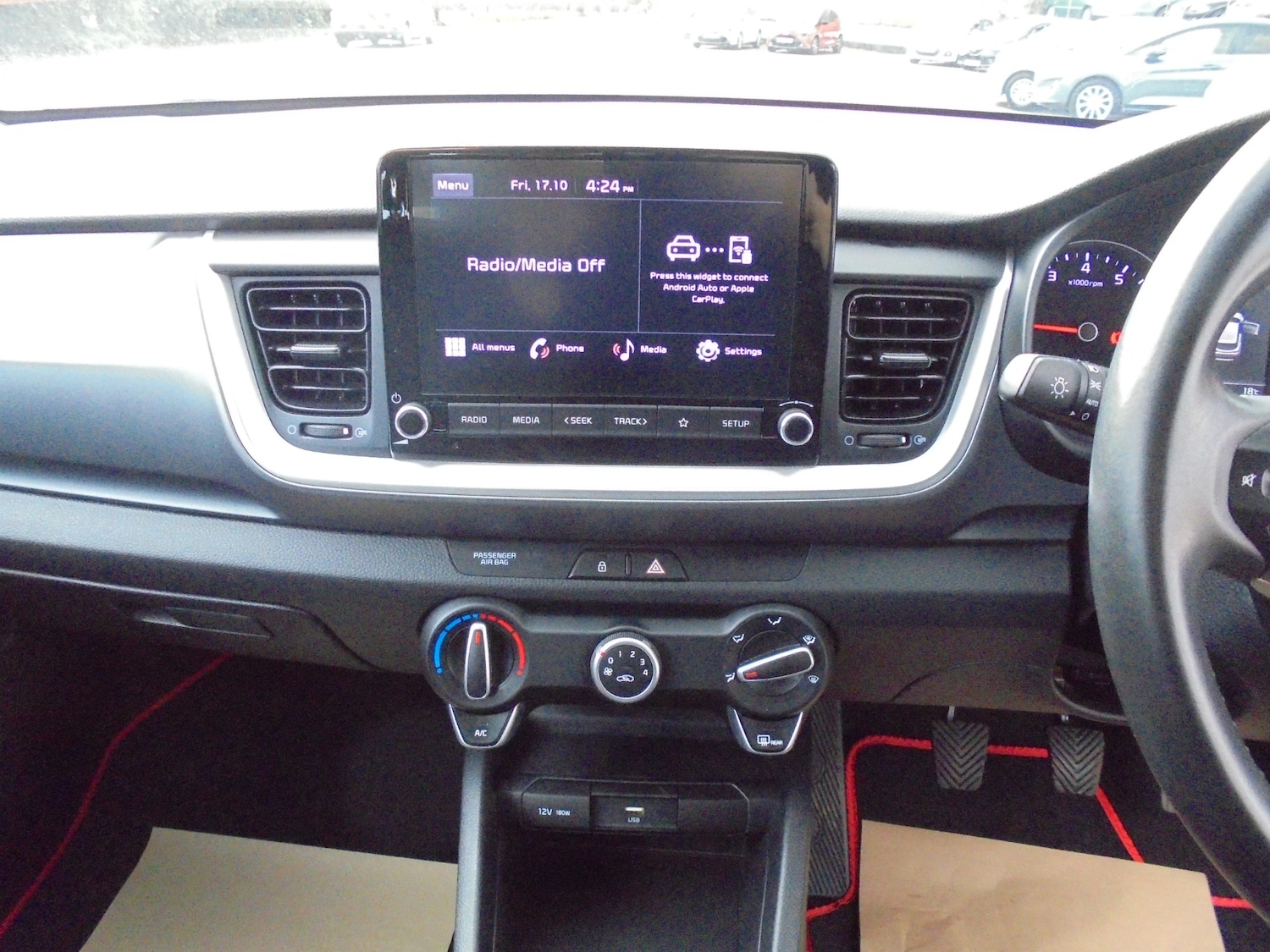 Used Kia Stonic 2022 for sale - 76302504: Photo 5