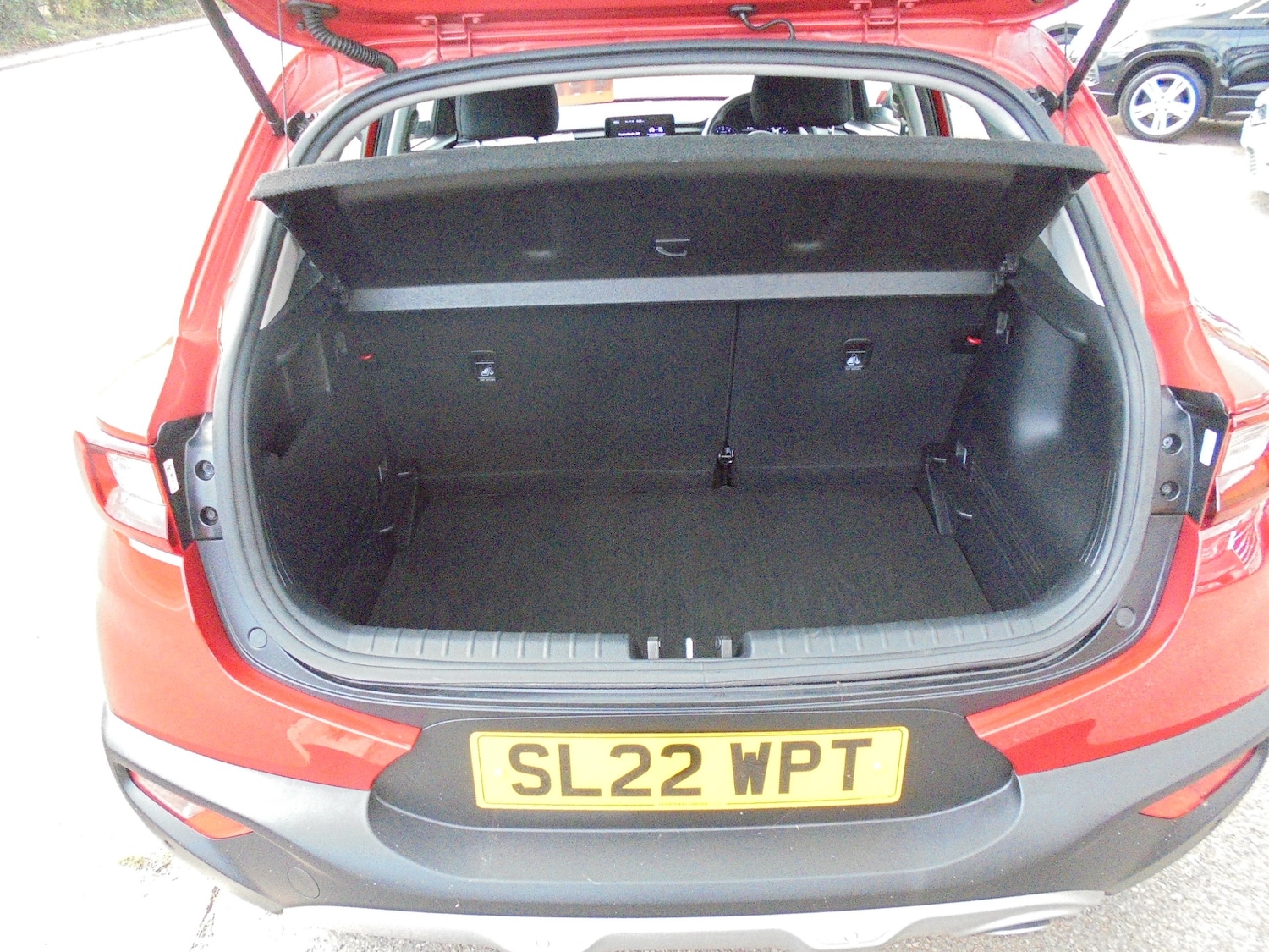 Used Kia Stonic 2022 for sale - 76302504: Photo 8