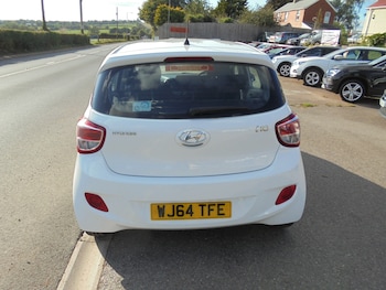 Used Hyundai i10 2014 for sale - 76116677: Photo 3