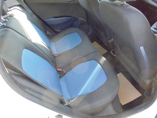 Used Hyundai i10 2014 for sale - 76116677: Photo 7