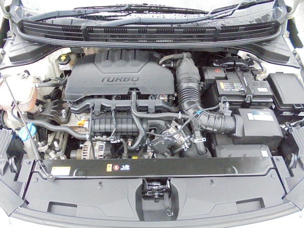 Used Kia Stonic 2022 for sale - 74260065: Photo 14