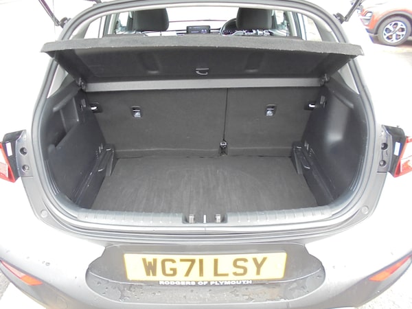 Used Kia Stonic 2022 for sale - 74260065: Photo 8