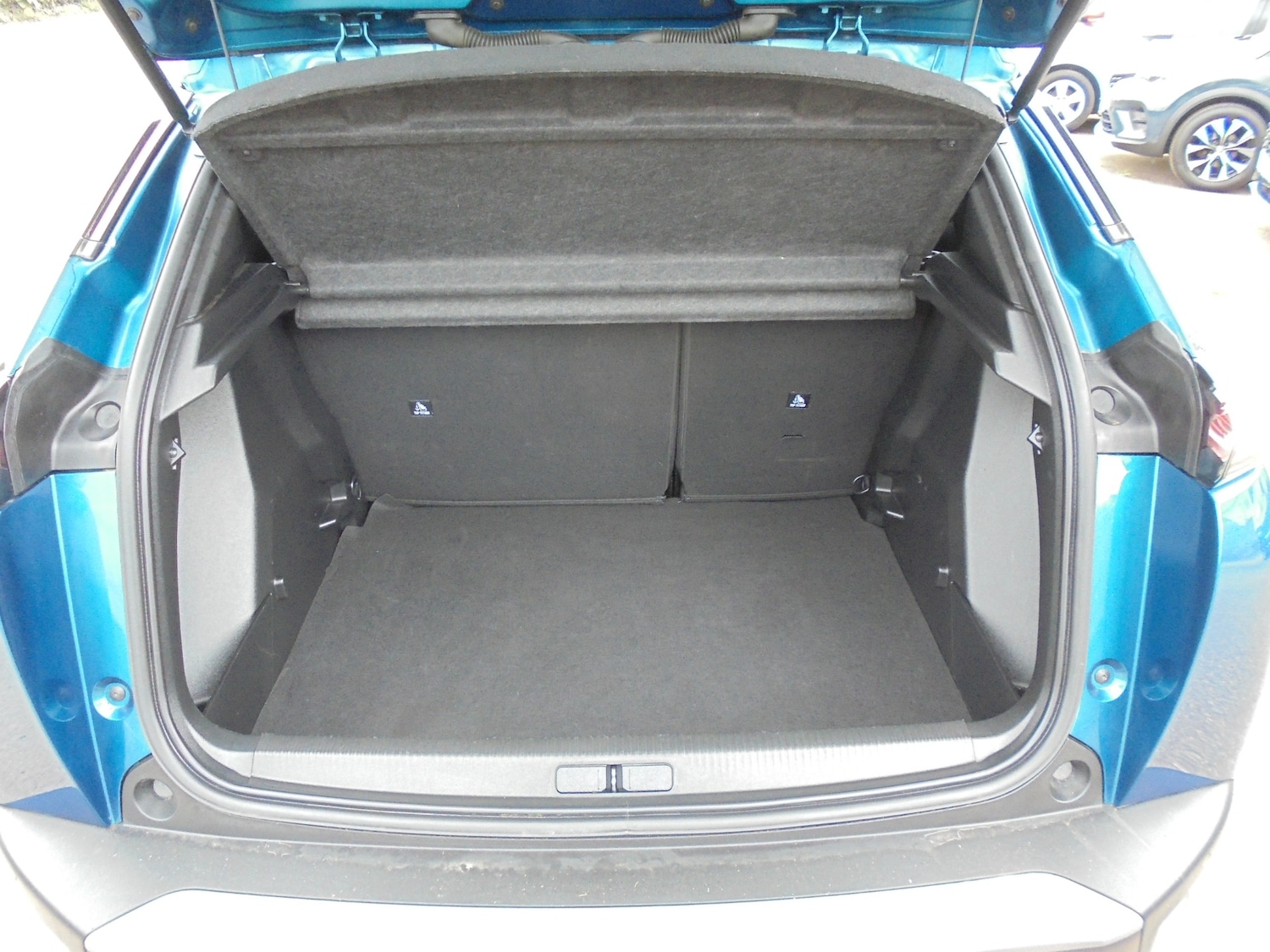 Used Peugeot 2008 2025 for sale - 78090830: Photo 8