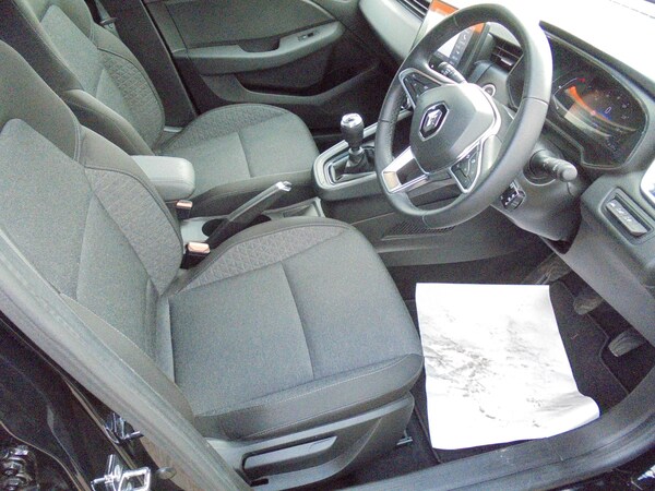 Used Renault Clio 2023 for sale - 74782927: Photo 6
