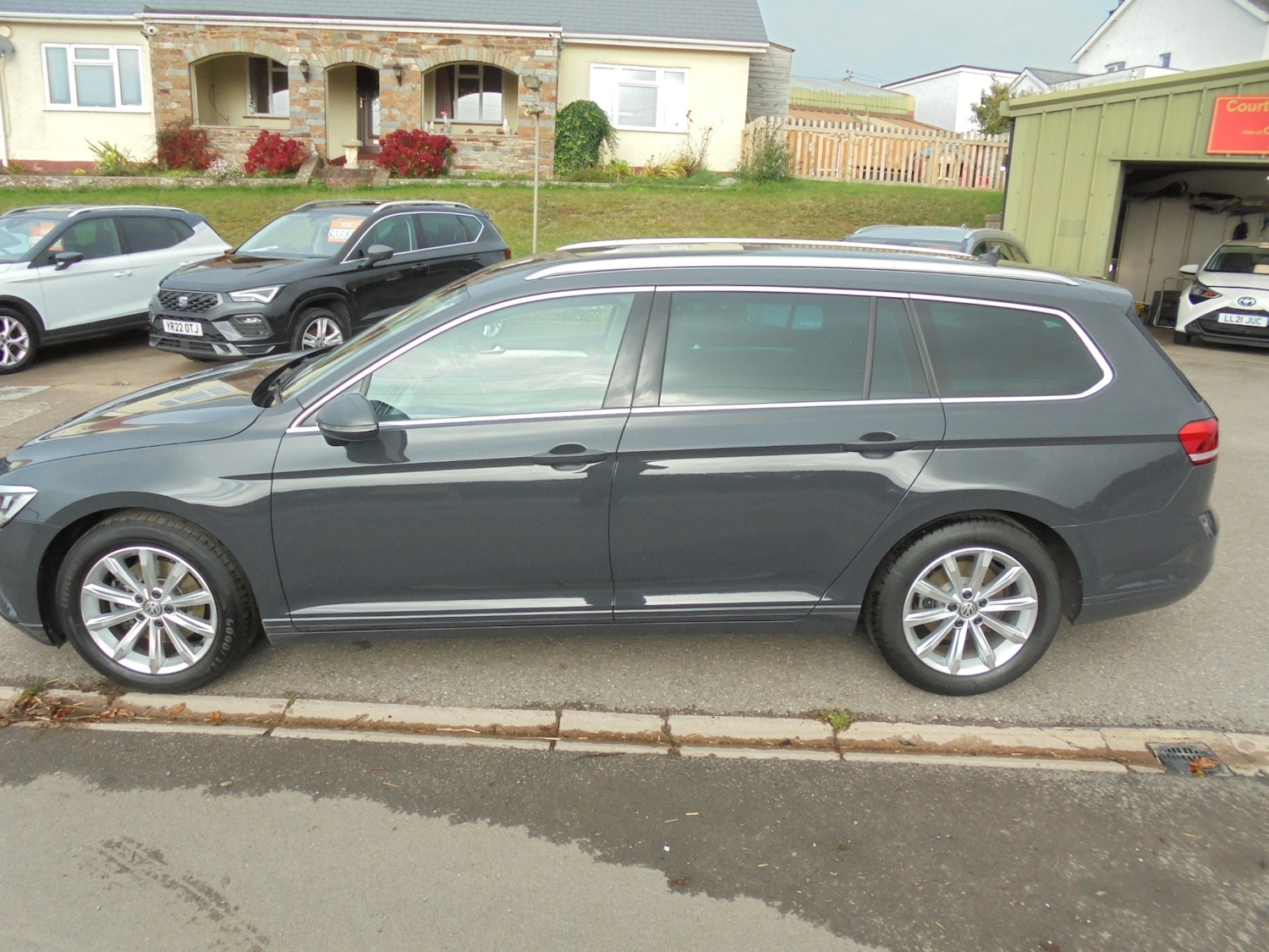 Used Volkswagen Passat 2019 for sale - 76450022: Photo 2
