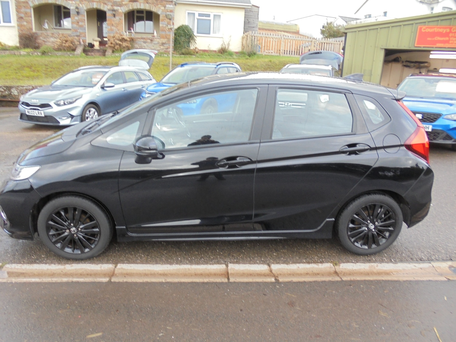 Used Honda Jazz 2018 for sale - 77297939: Photo 3