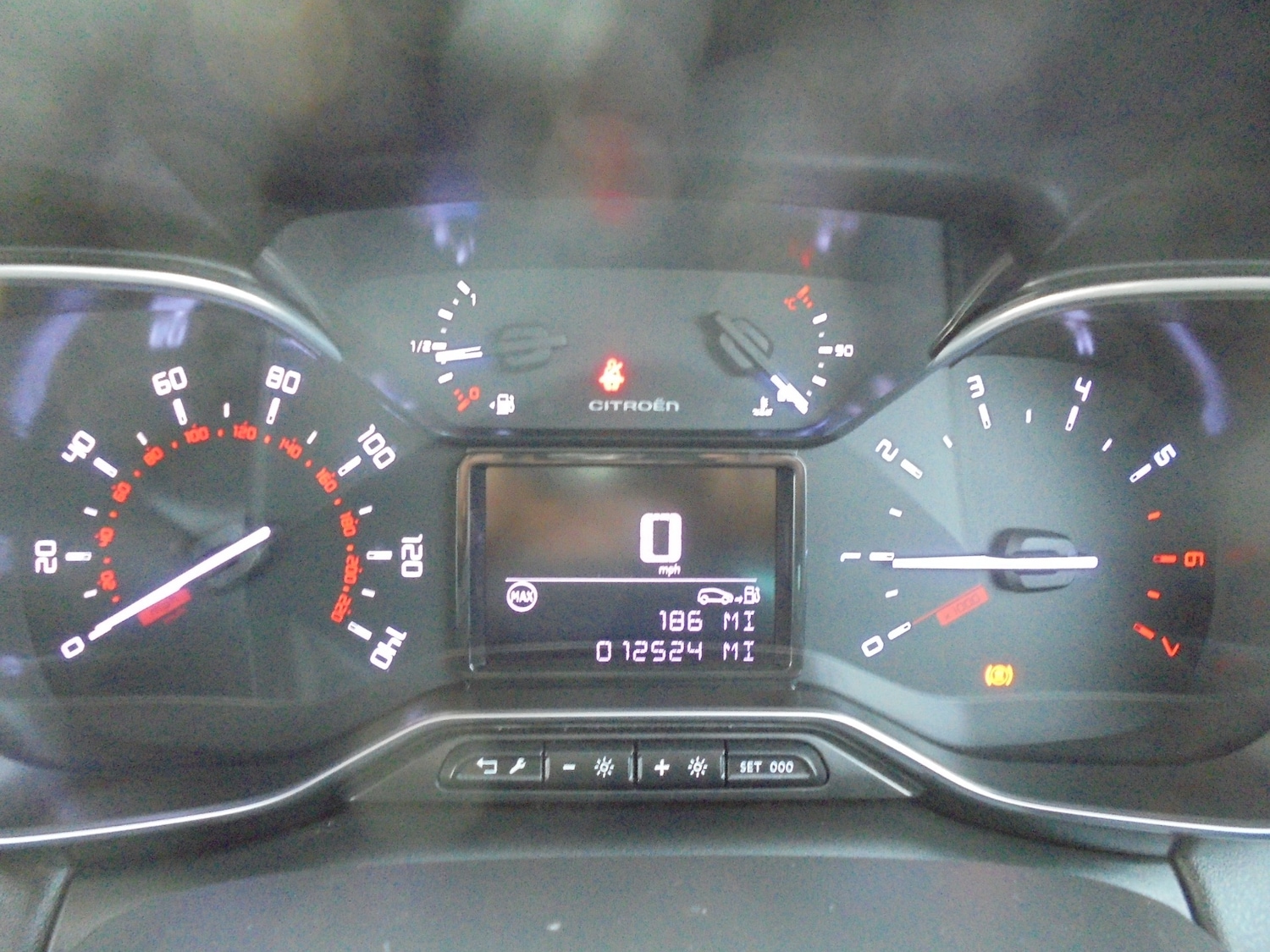 Used Citroen C3 Aircross 2023 for sale - 77988888: Photo 4