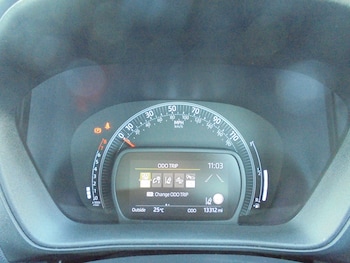 Used Toyota Aygo X 2023 for sale - 79488769: Photo