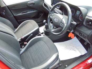 Used Hyundai i10 2022 for sale - 74982803: Photo