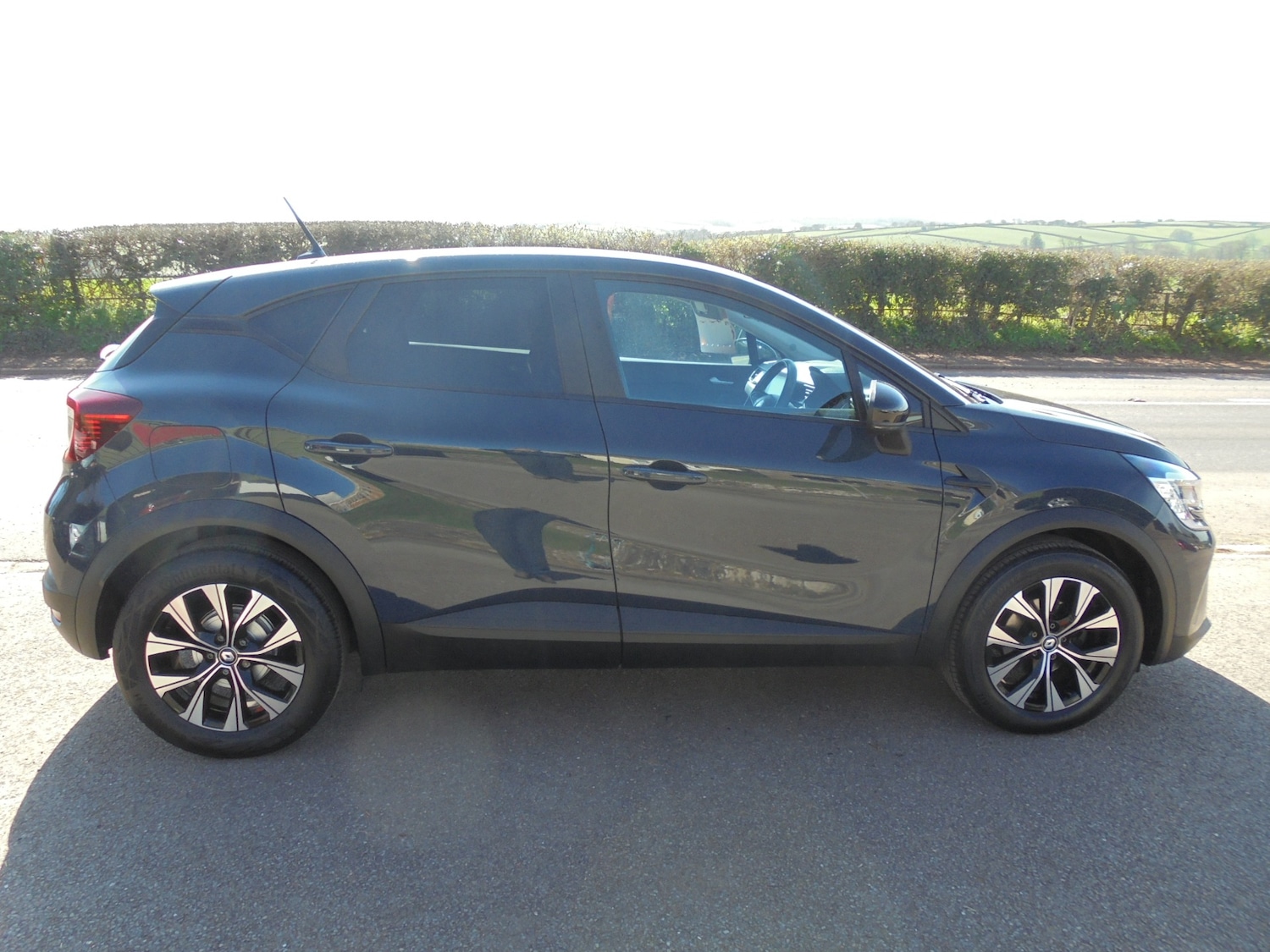 Used Renault Captur 2024 for sale - 77932330: Photo 11