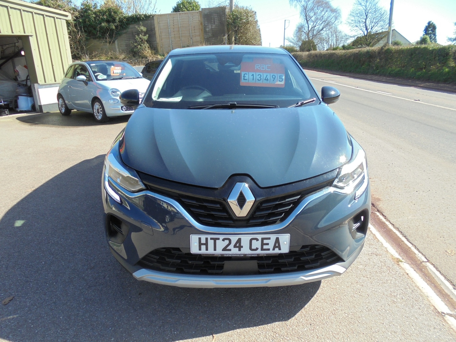 Used Renault Captur 2024 for sale - 77932330: Photo 3