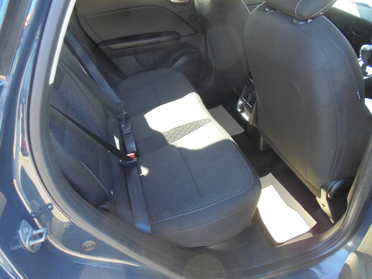 Used Renault Captur 2024 for sale - 77932330: Photo 6