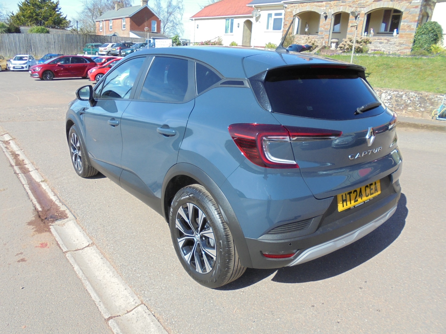 Used Renault Captur 2024 for sale - 77932330: Photo 9