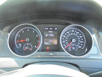 Used Volkswagen Golf 2019 for sale - 79382543: Photo
