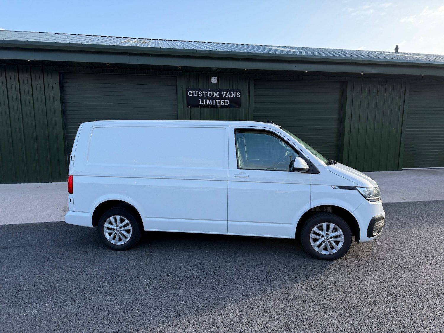 Used Volkswagen Transporter 2023 for sale - 77930454: Photo 5