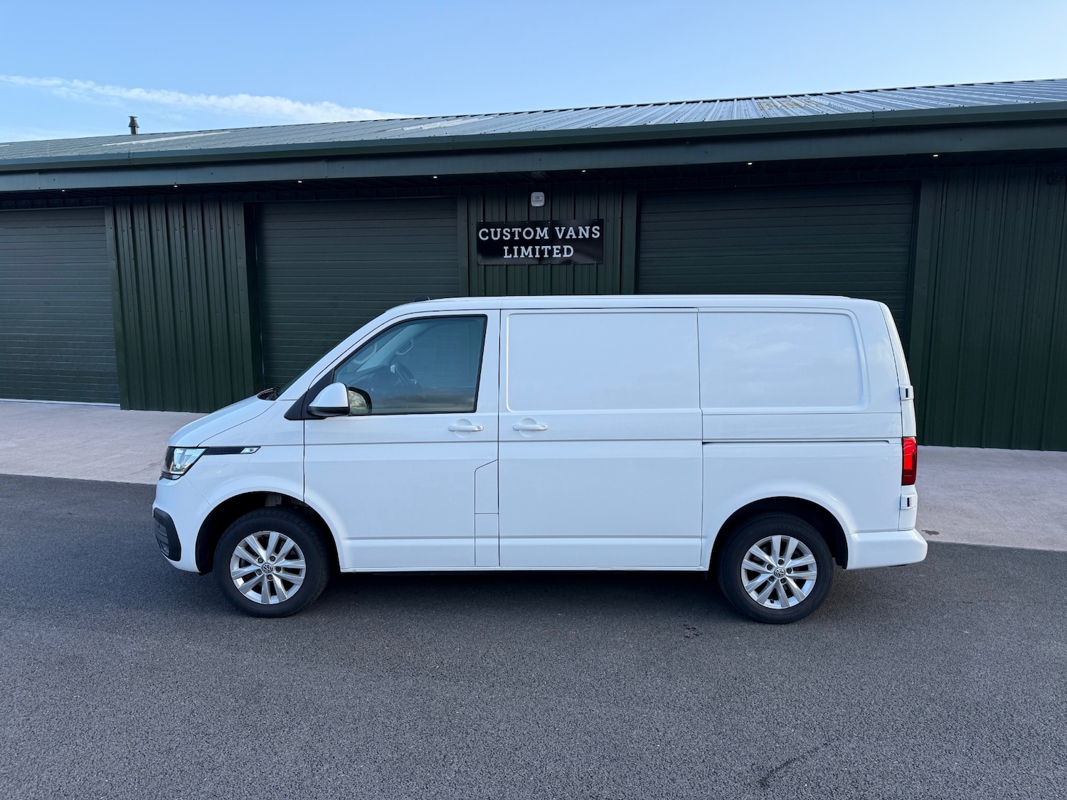 Used Volkswagen Transporter 2023 for sale - 77930454: Photo 6