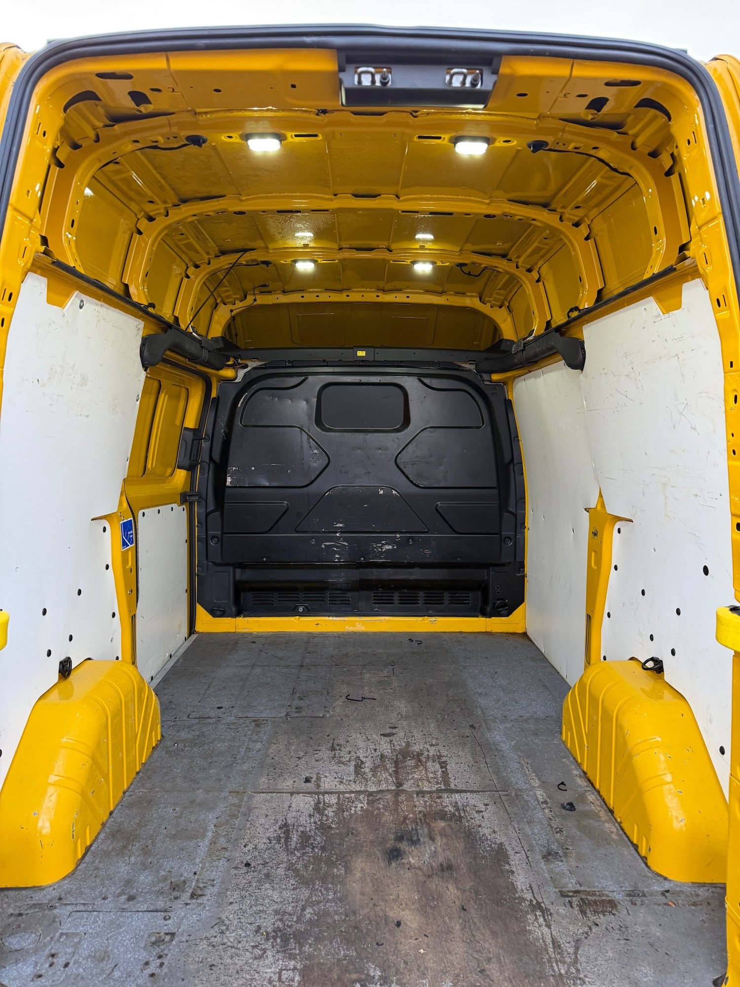 Used Ford Transit Custom 2015 for sale - 76706666: Photo 10