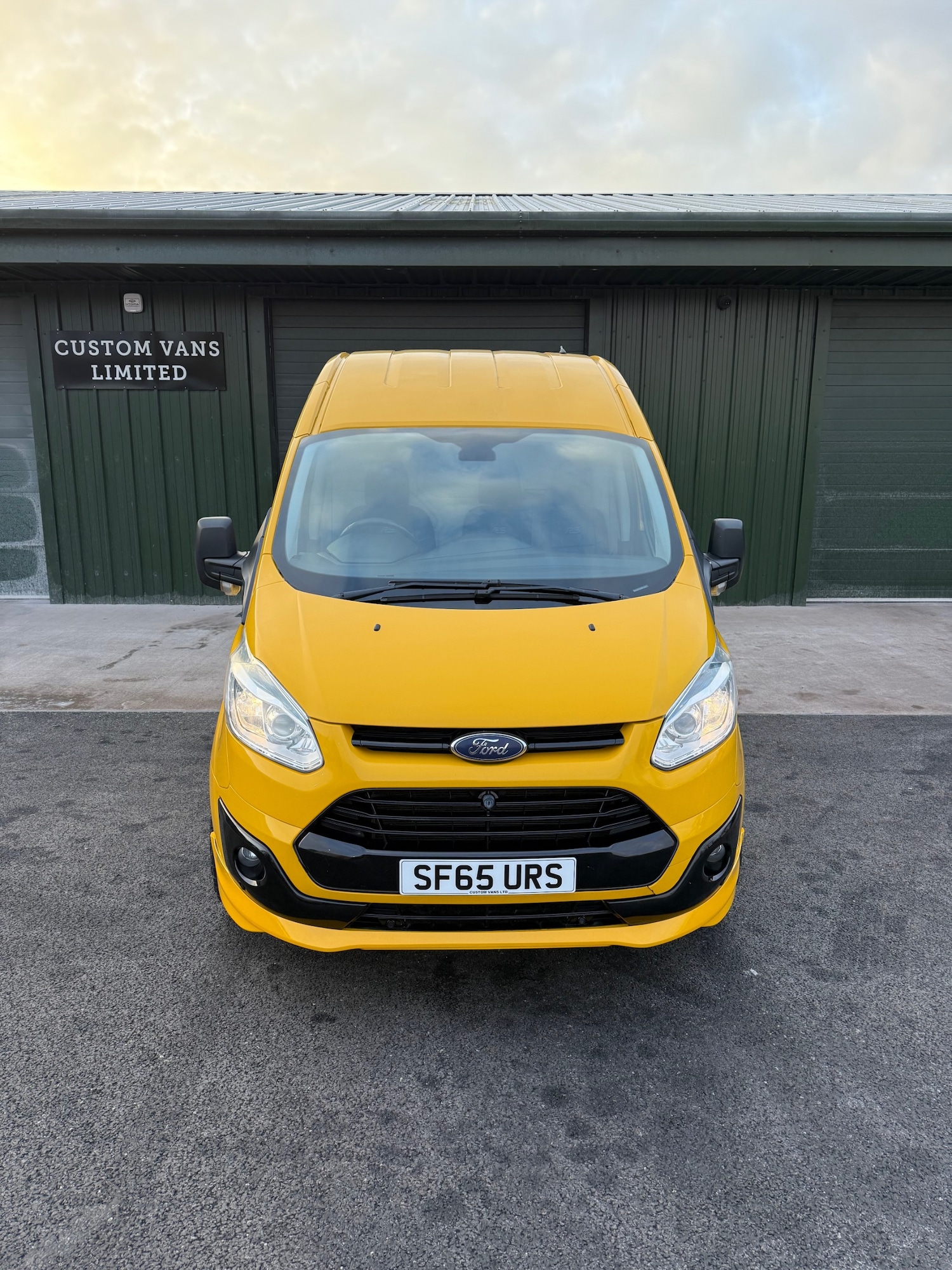 Used Ford Transit Custom 2015 for sale - 76706666: Photo 4