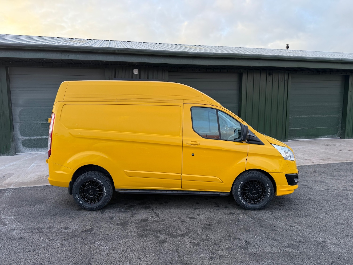Used Ford Transit Custom 2015 for sale - 76706666: Photo 5