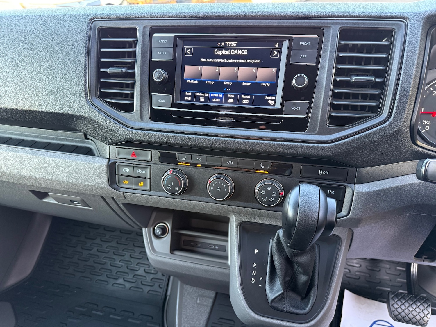 Used Volkswagen Crafter 2022 for sale - 77750375: Photo 18