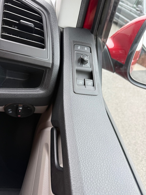 Used Volkswagen Transporter 2019 for sale - 76258005: Photo 15